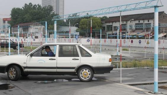 长春言诚驾校